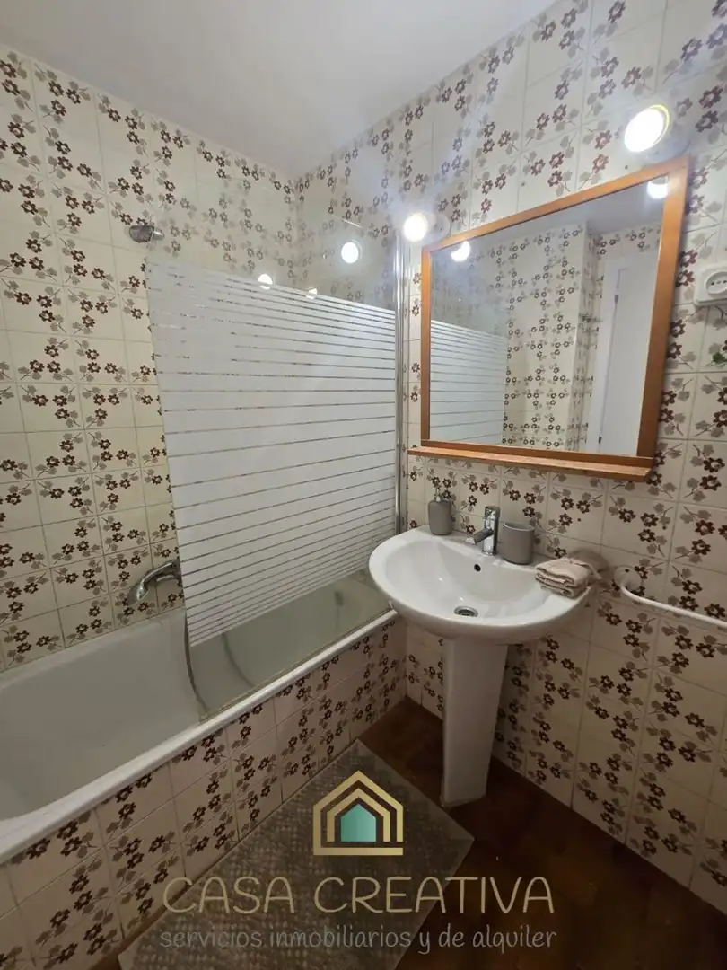Baño de Piso de alquiler en Valencia con Terraza, Amueblado y Balcón