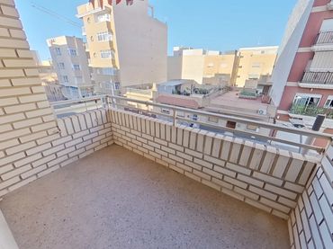 Piso con ascensor en venta en Avenida Juan Carlos I