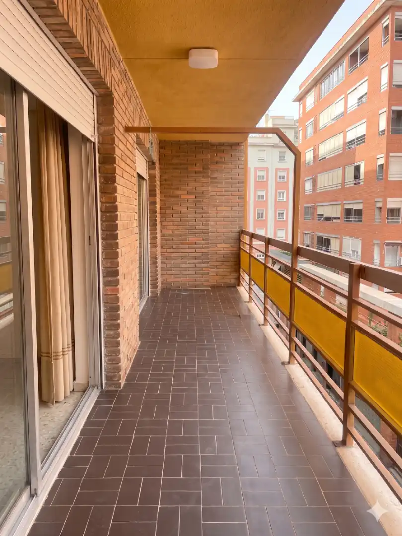 Terraza de Piso en venta en Valencia con Calefacción, Amueblado y Horno