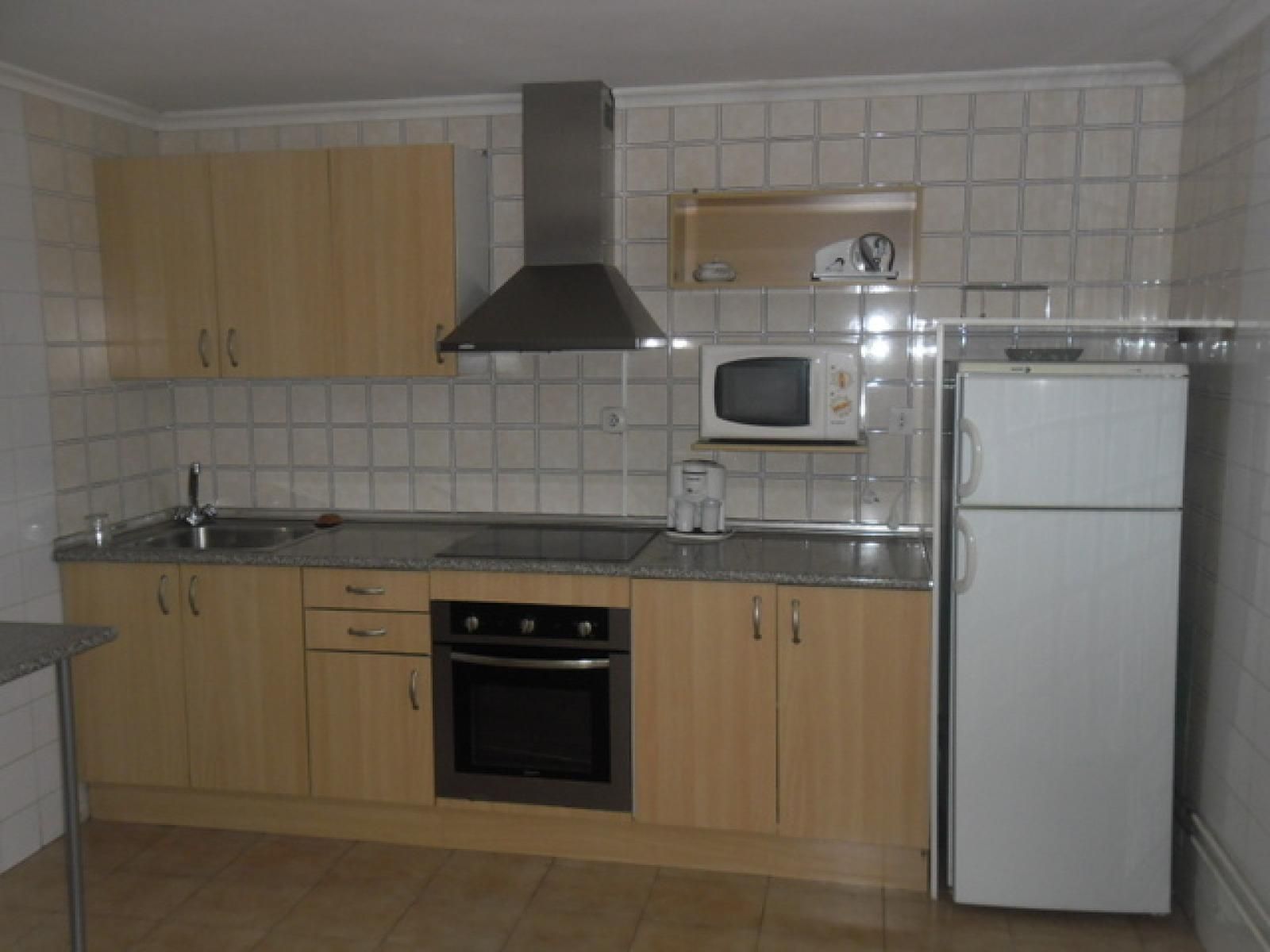 Cuina de Casa o xalet en venda en Congosto amb Calefacció