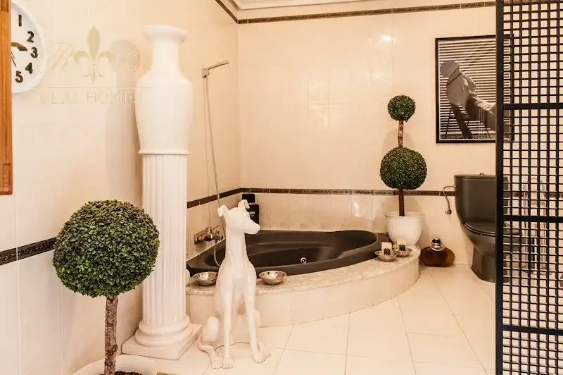 Bathroom of Houses for sale in L'Alfàs del Pi  with Air Conditioner, Terrace and Swimming Pool