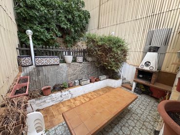 Casa con balcón en venta en Mercat - Mas Moixa
