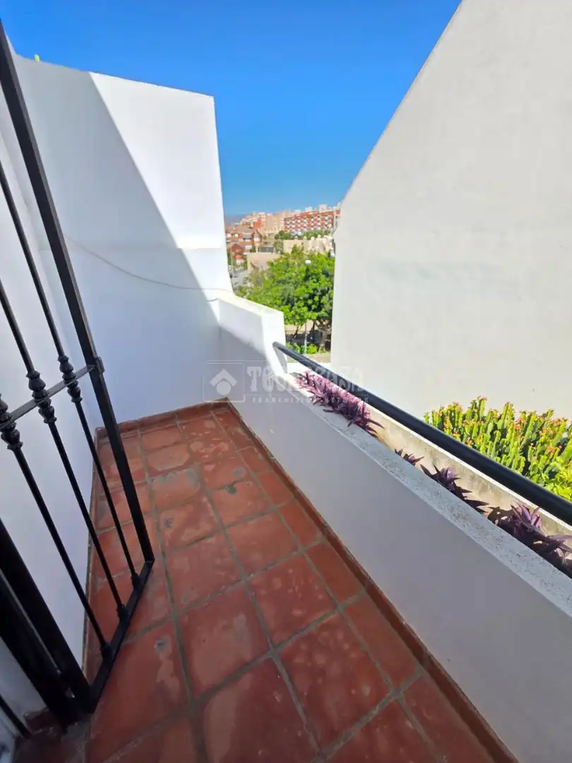 Terrasse von Haus oder Chalet zum Verkauf in Almería mit Klimaanlage, Privatgarten und Terrasse