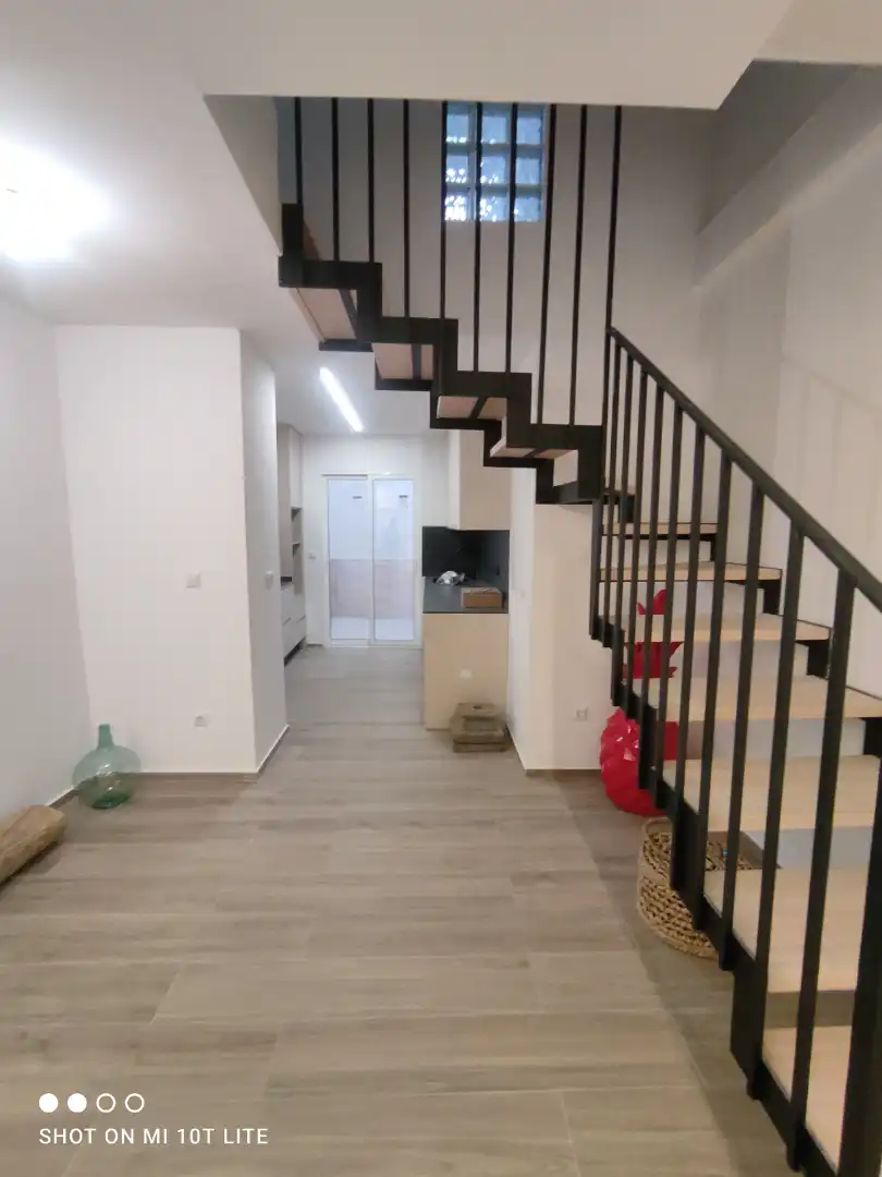 Einfamilien-Reihenhaus zum Verkauf in Elche / Elx mit Terrasse und Balkon