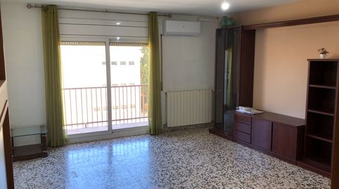 Espectacular piso amplio y semi-reformado con terraza privada en Terrassa