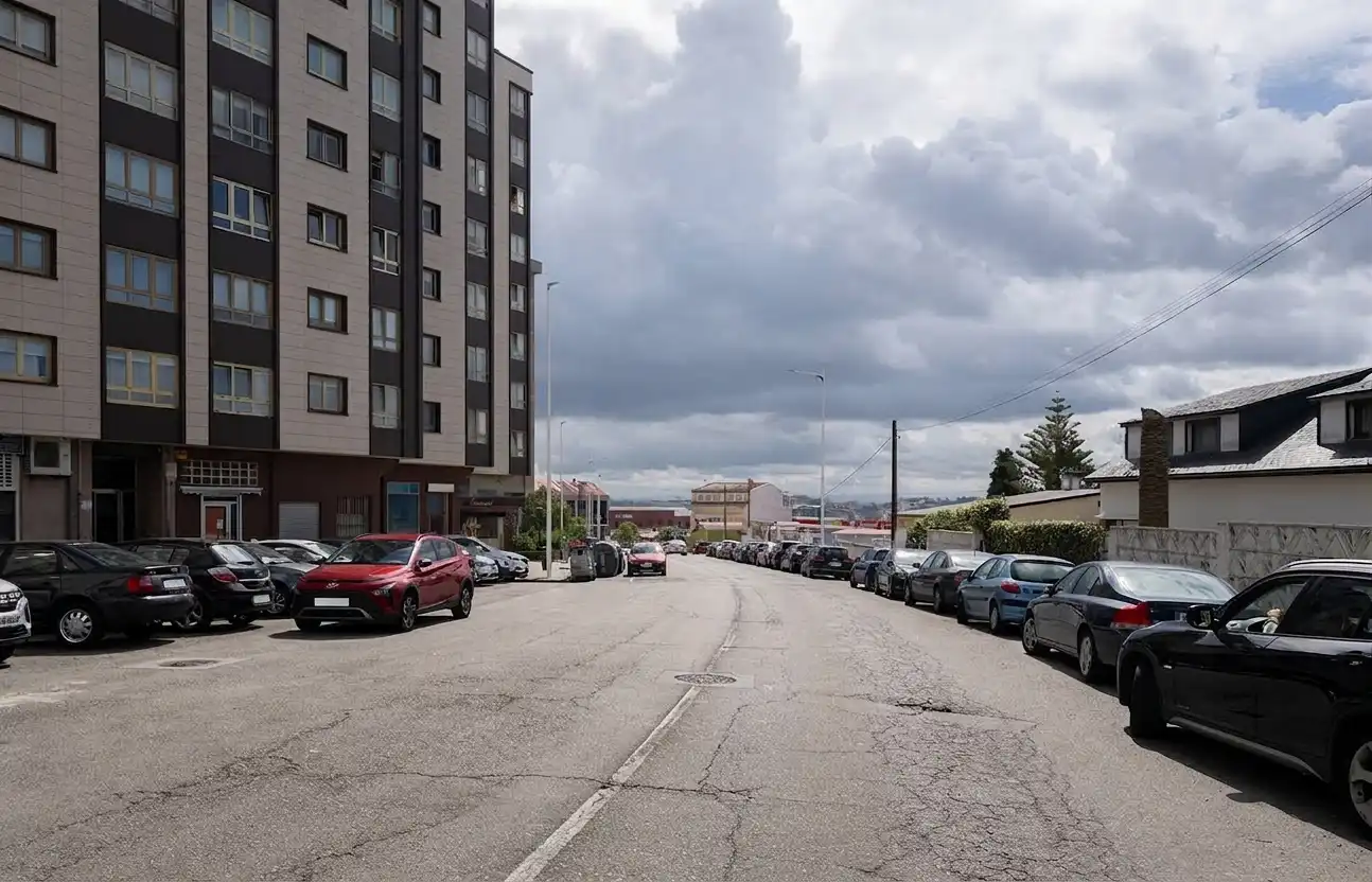 Vista exterior de Pis en venda en A Coruña Capital  amb Parquet, Traster i Moblat