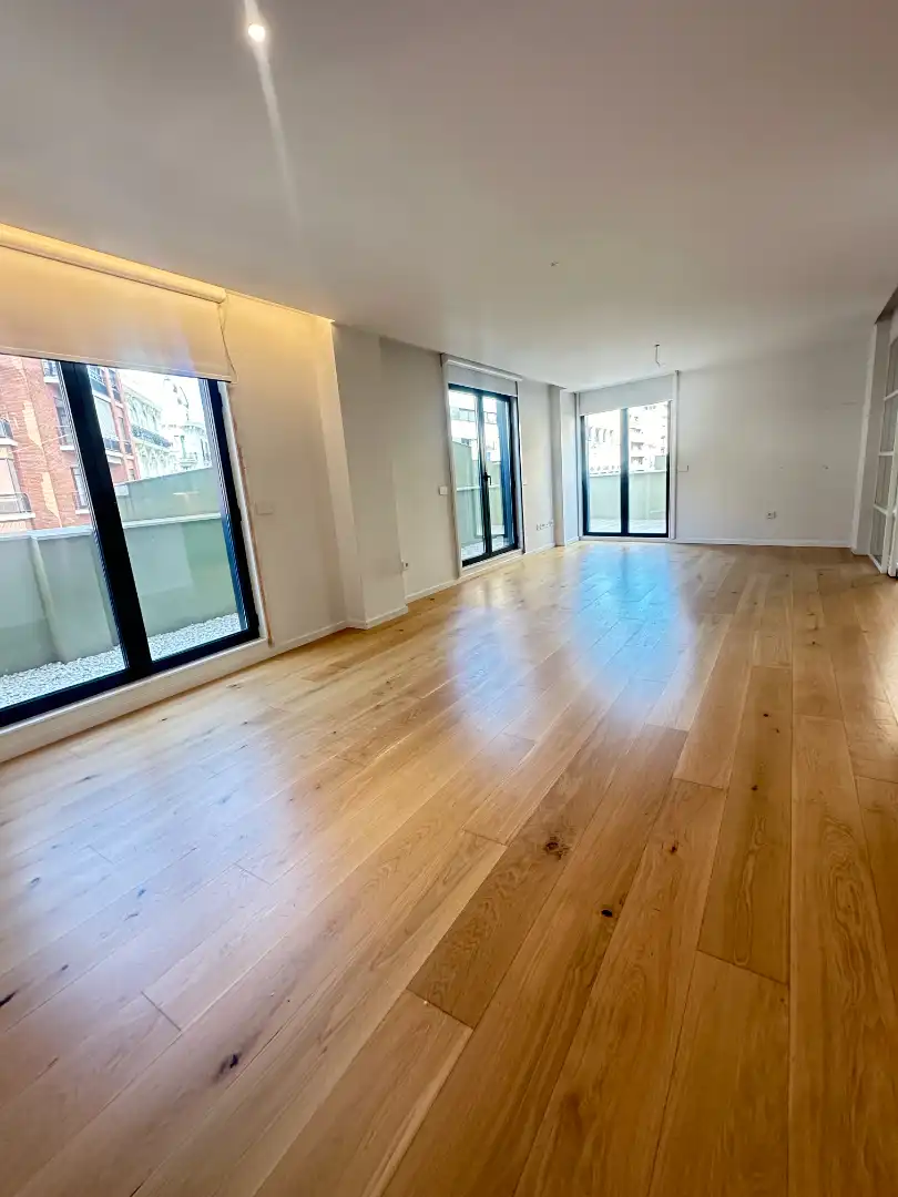 Sala d'estar de Àtic de lloguer en Valencia amb Aire condicionat, Calefacció i Parquet