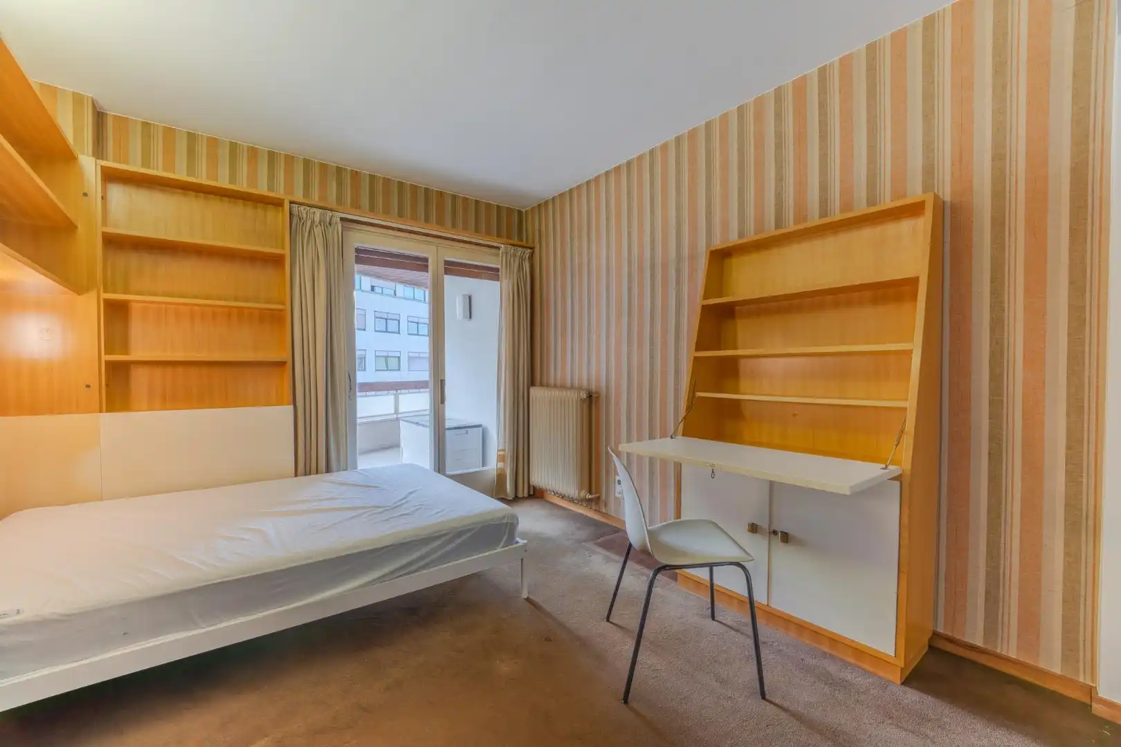 Dormitori de Apartament de lloguer en Girona amb Calefacció, Parquet i Terrassa