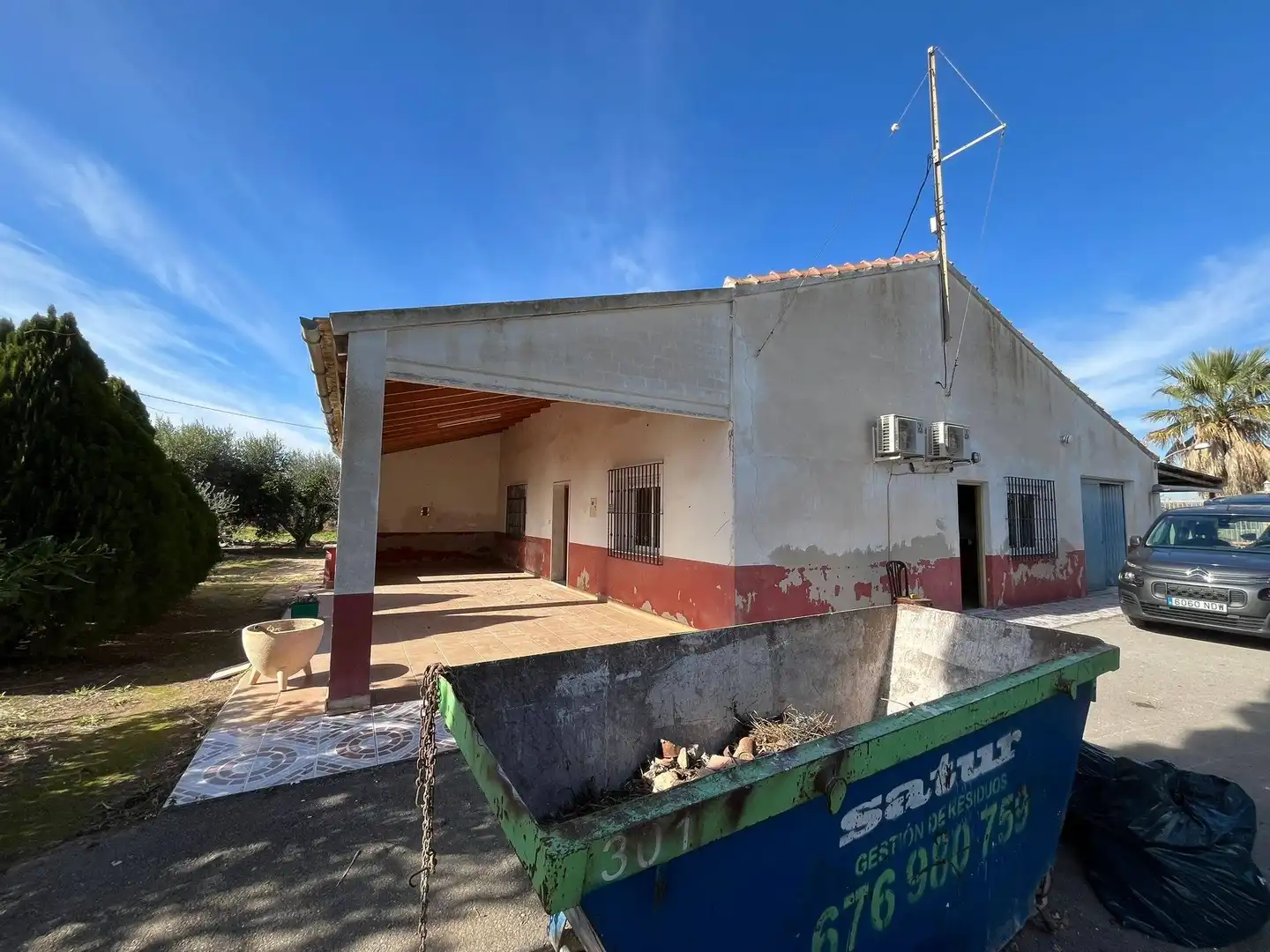 Vista exterior de Casa o xalet en venda en Elche / Elx amb Jardí privat i Terrassa