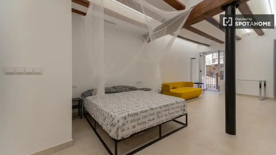 Piso en alquiler en Ciutat Vella, imagen 3