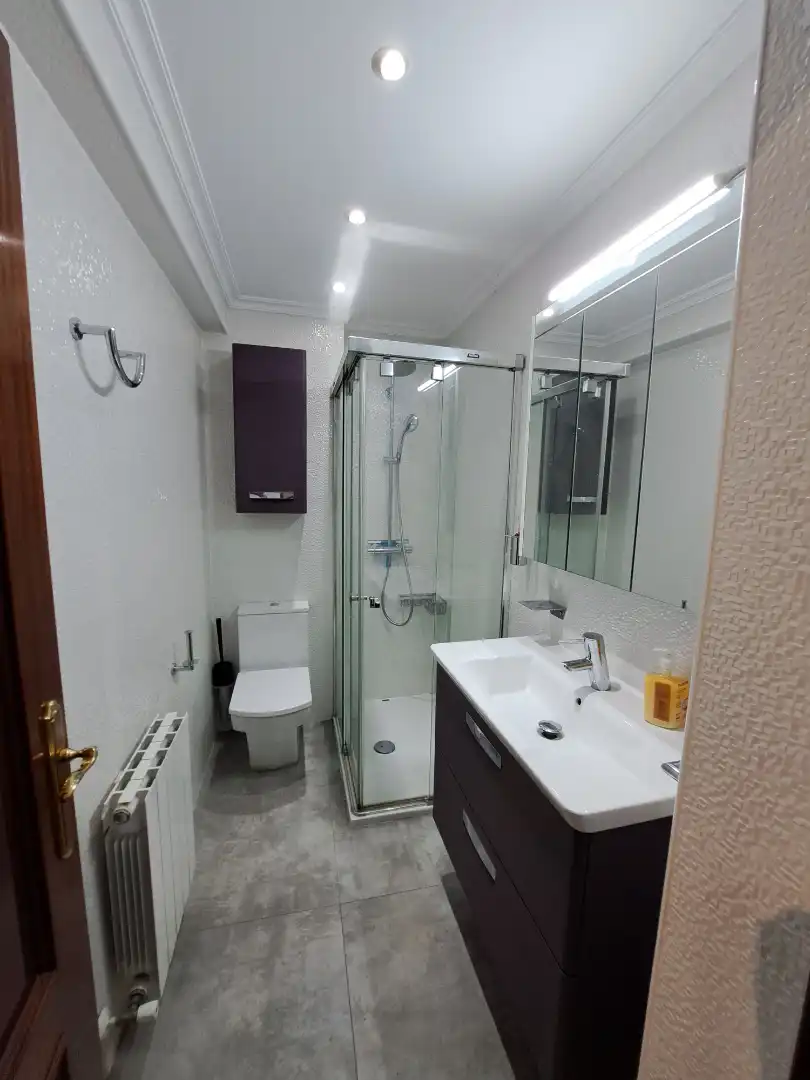 Baño de Piso en venta en Portugalete con Calefacción, Parquet y Amueblado