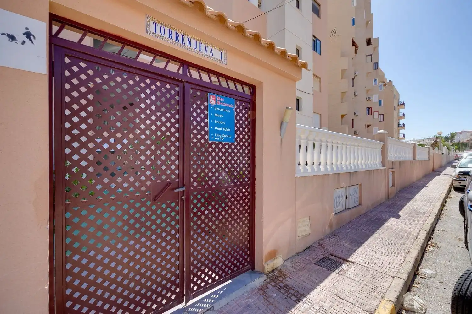Vista exterior de Apartamento de alquiler en Torrevieja con Amueblado, Lavadora y Microondas
