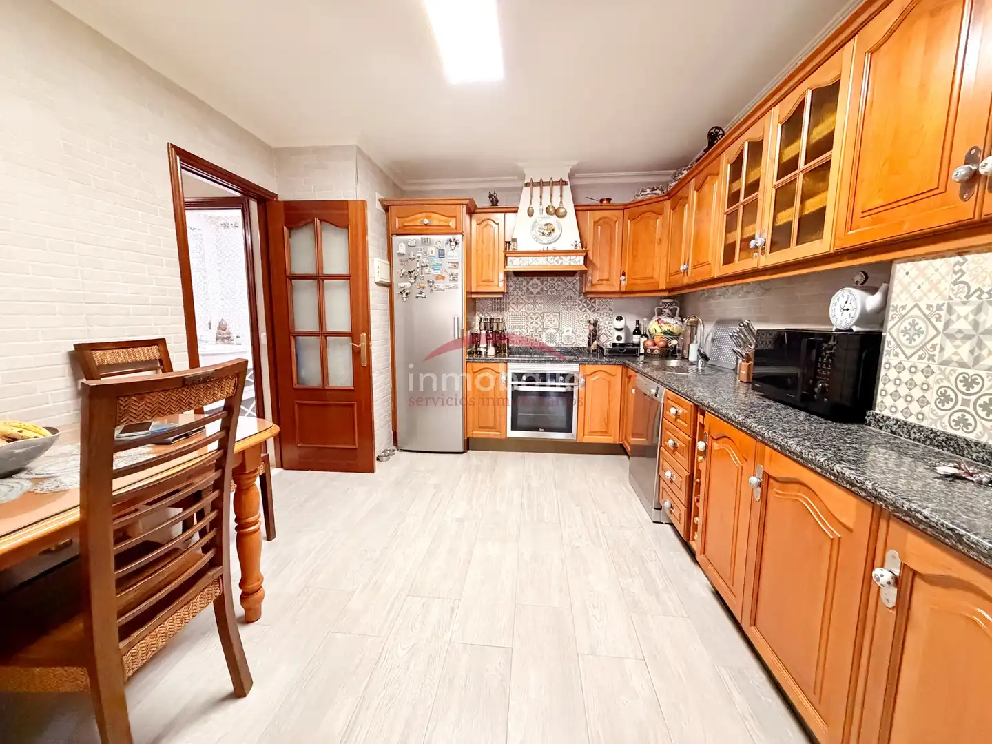 Kitchen of Detached homes for sale in Sevilla  with Air Conditioner, Terrace and Storage room
