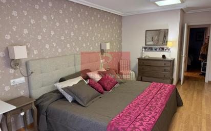 Bedroom of Apartment for sale in León Capital   with Heating, Parquet flooring and Furnished