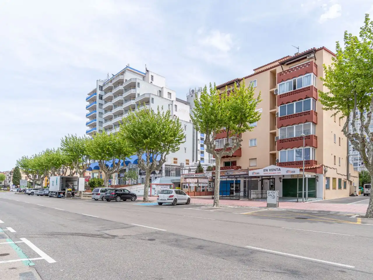 Piso con ascensor en venta en Calle muga-b 5