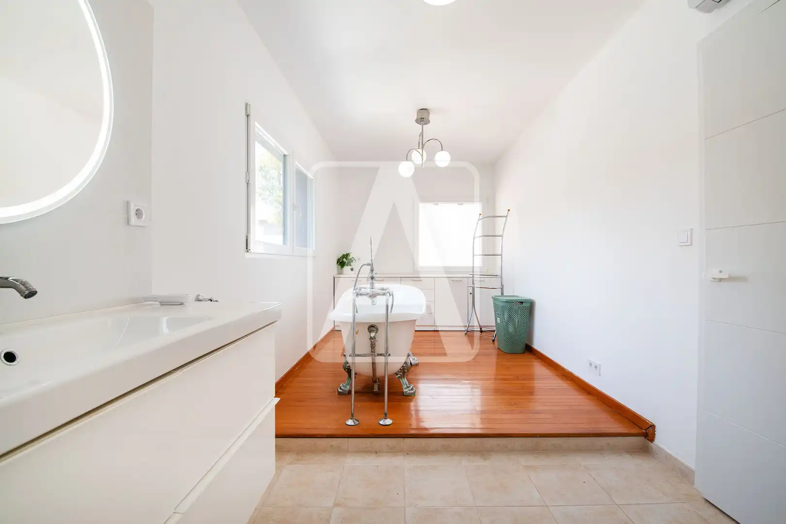 Chalet con piscina en venta en Marisol Park - Ortembach - Los Almendros, imagen 7