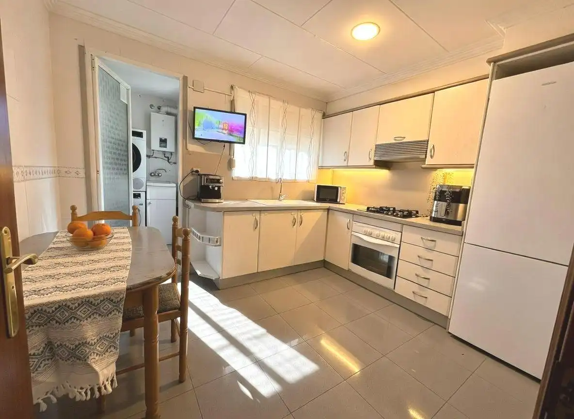 Cocina de Piso en venta en Torrent con Aire acondicionado y Balcón