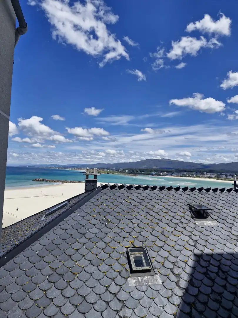 Vista exterior de Ático en venta en Foz con Terraza, Amueblado y Lavadora