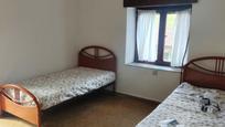 Dormitori de Casa o xalet en venda en Morcín amb Calefacció, Terrassa i Traster