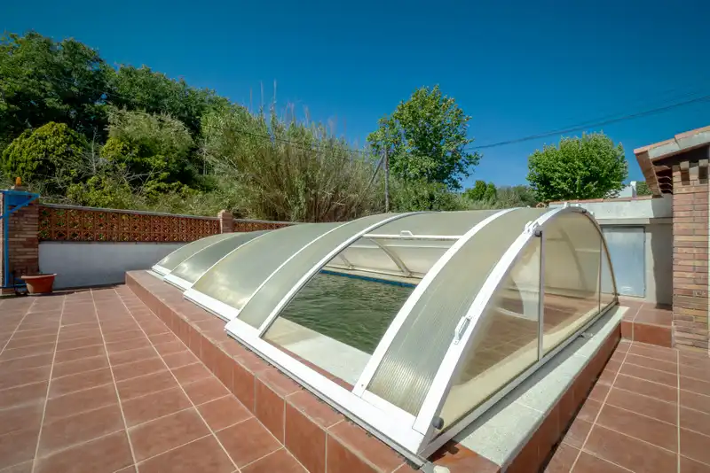 Swimming pool of Houses for sale in Empuriabrava  with Air Conditioner, Heating and Private garden