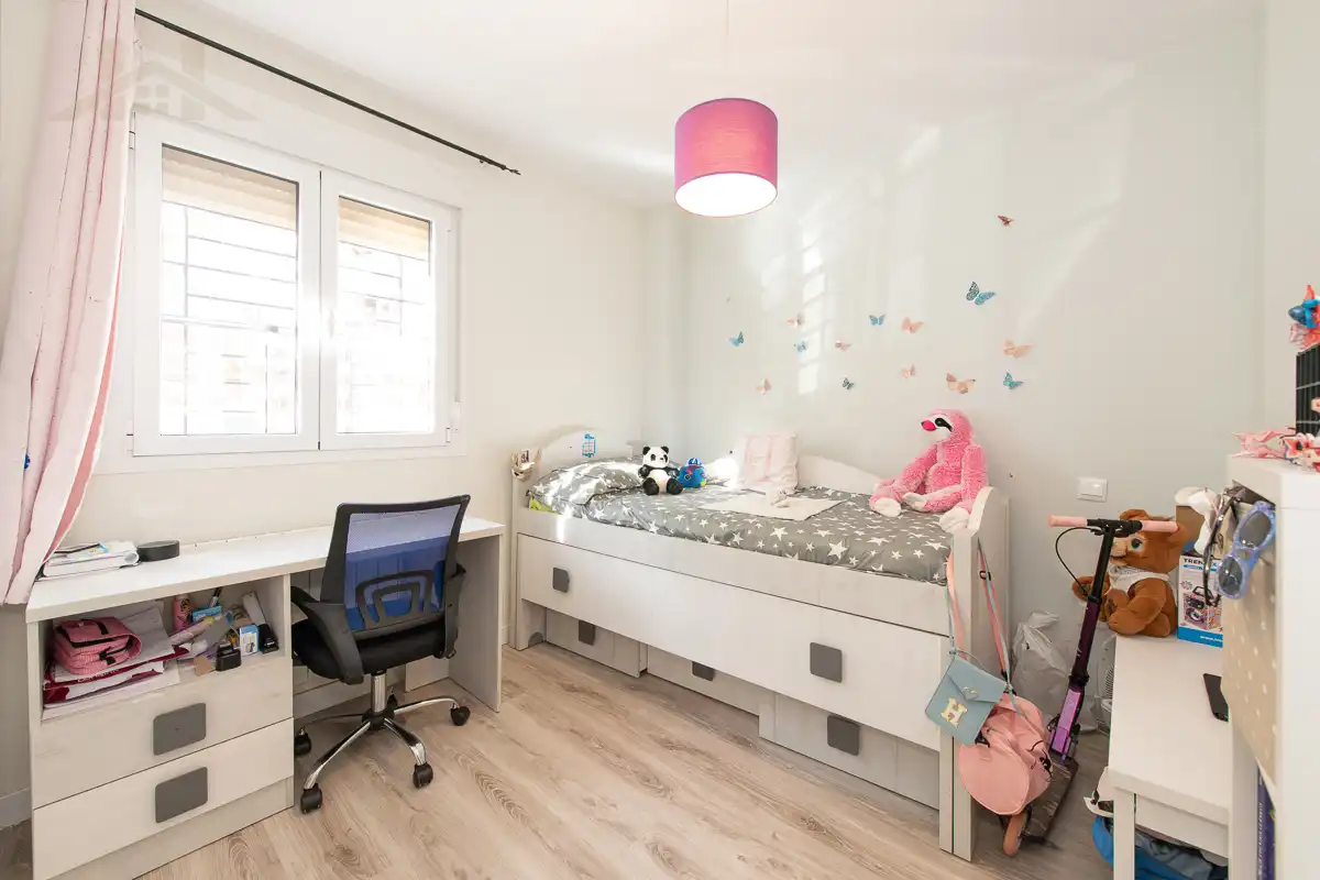 Bedroom of Flat for sale in Pinto  with Air Conditioner and Heating