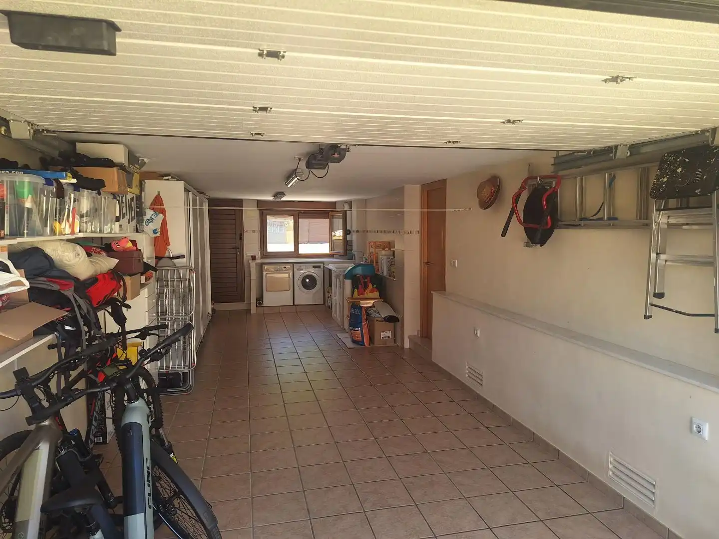 Casa o xalet en venda en Oliva amb Aire condicionat, Terrassa i Piscina
