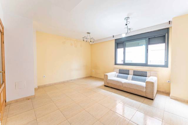 Piso en Venta en Calle Monjas en Casarrubios del Monte pueblo