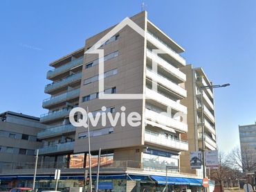 Pis amb ascensor en venda a Bartomeu Amat, de
