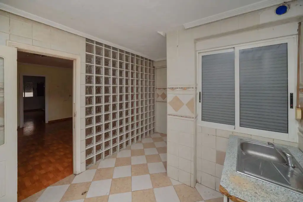 Piso en venta en C/ Maldonado, El Acequión