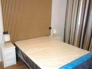 Bedroom of Flat to rent in Gijón   with Parquet flooring, Furnished and Washing machine