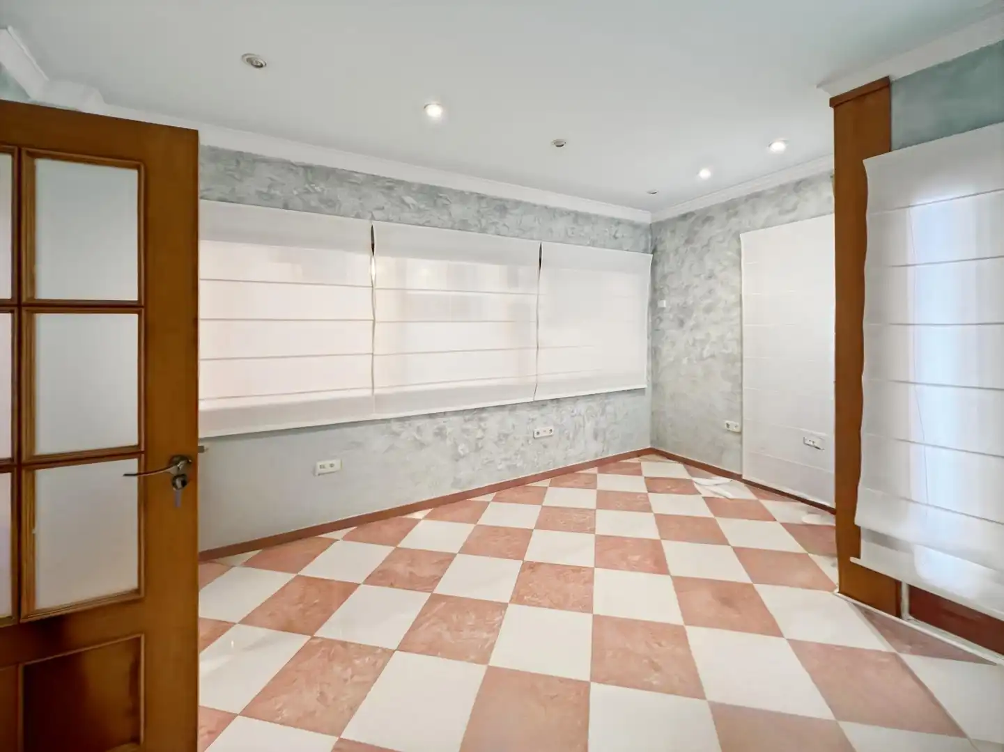 Country homes for sale in Buitrago del Lozoya  with Air Conditioner and Alarm