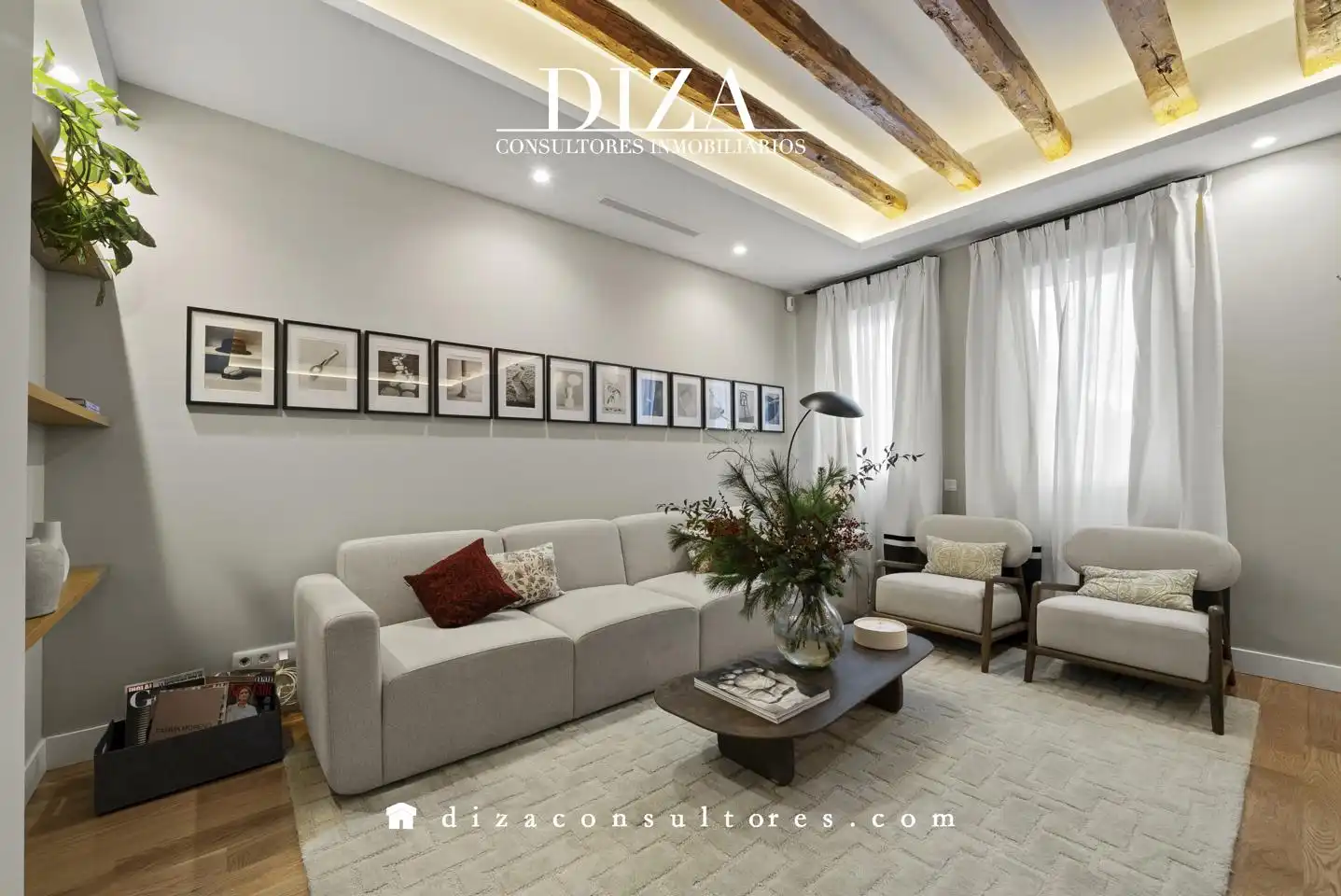Flat with lift for sale in De Columela, imagen 2