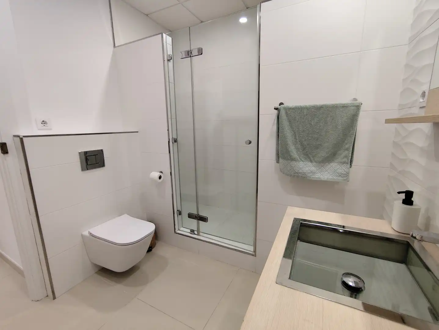 Ground floor for rent in Calle Santo Domingo, Centro - Calzada - Cabo Noval