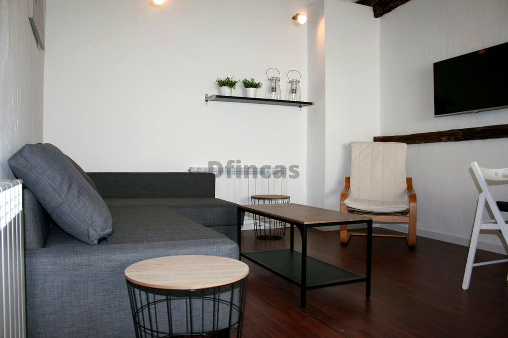 Living room of Attic for sale in  Teruel Capital  with Heating, Parquet flooring and Furnished