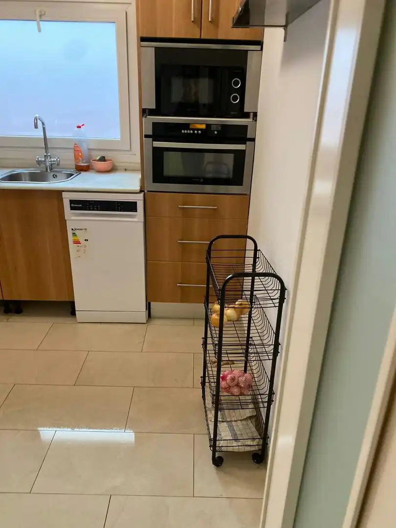 Kitchen of Flat for share in Barcelona  with Heating and Washing machine