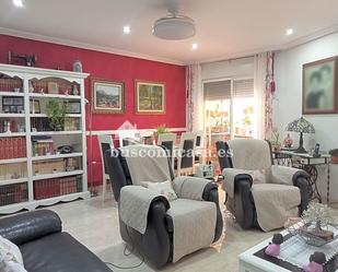 Living room of Single-family semi-detached for sale in  Jaén Capital  with Air Conditioner, Terrace and Balcony