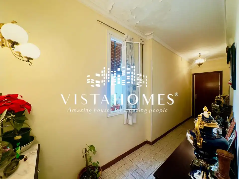 Schlafzimmer von Wohnung zum Verkauf in Madrid mit Klimaanlage, Heizung und Balkon