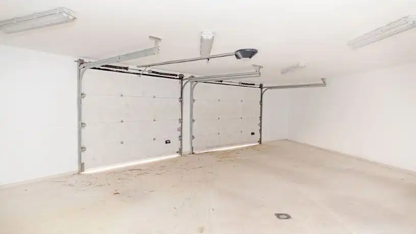 Parking de Casa o chalet en venta en Benahavís con Aire acondicionado, Calefacción y Jardín privado