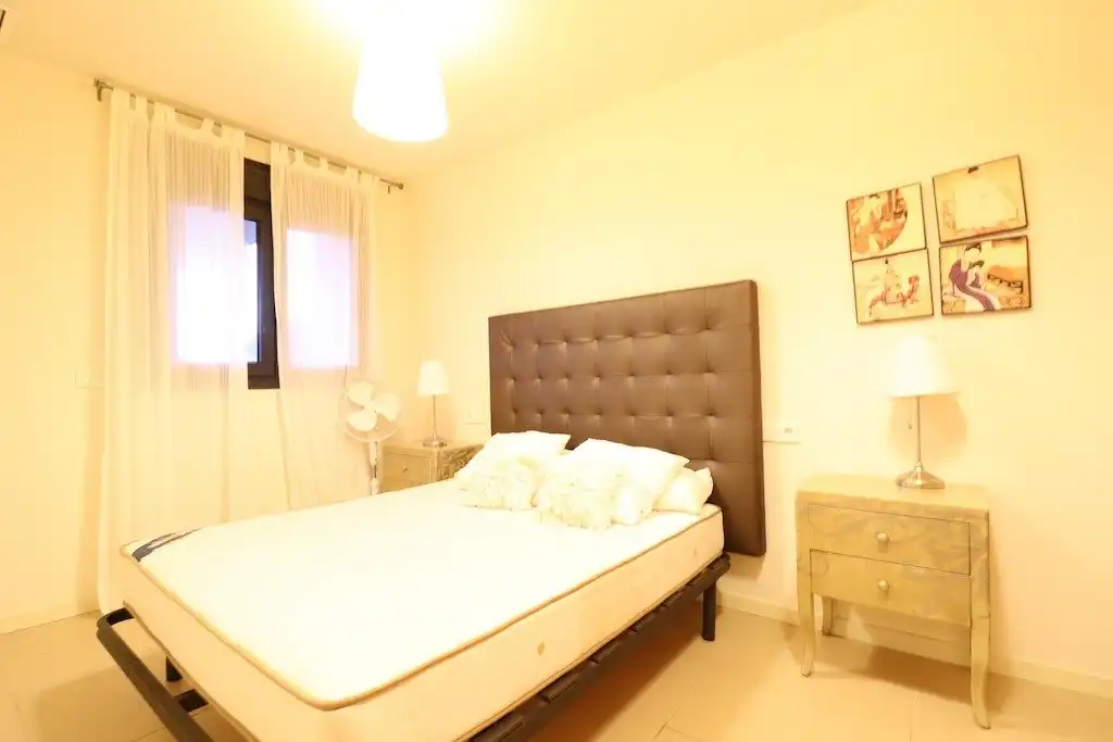 Apartament de lloguer a Avenida Holanda, Mil Palmeras