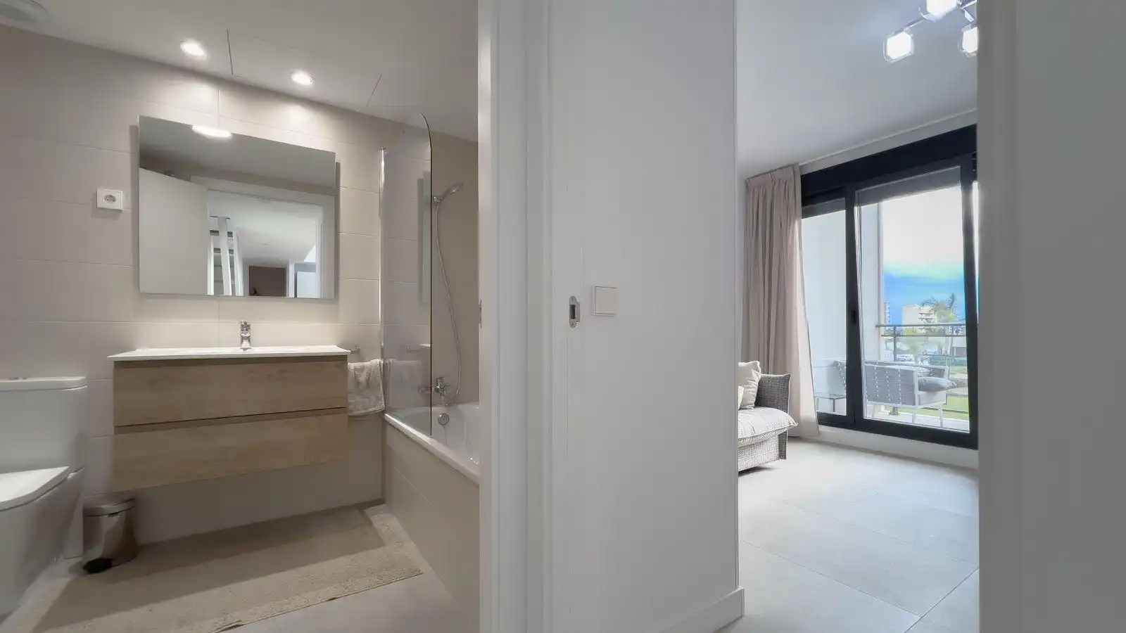 Baño de Dúplex de alquiler en Calpe / Calp con Aire acondicionado, Terraza y Trastero