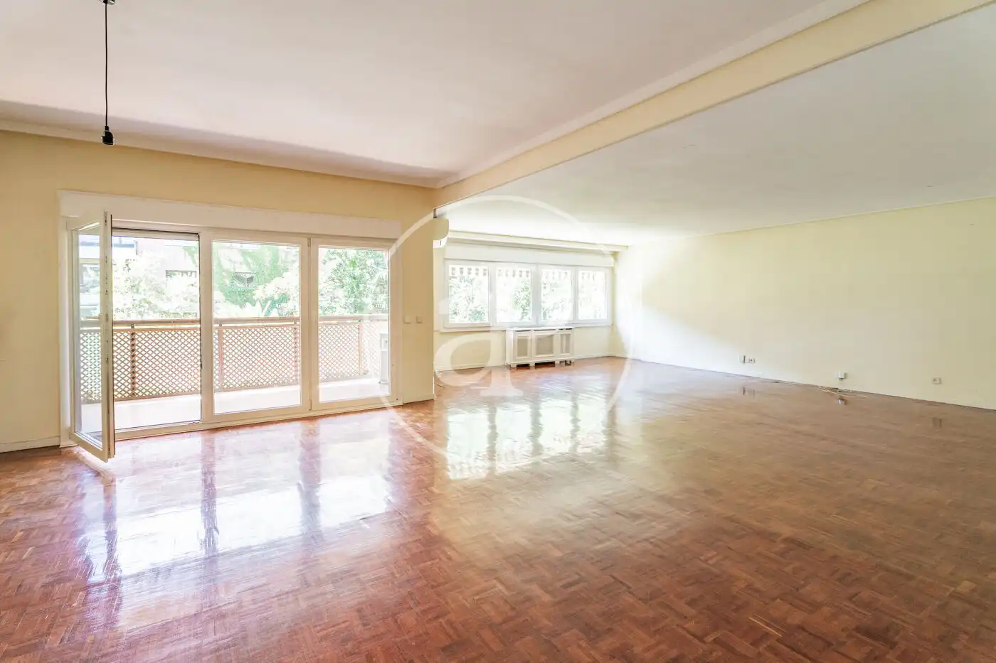 Sala de estar de Piso de alquiler en Madrid con Aire acondicionado, Calefacción y Jardín privado