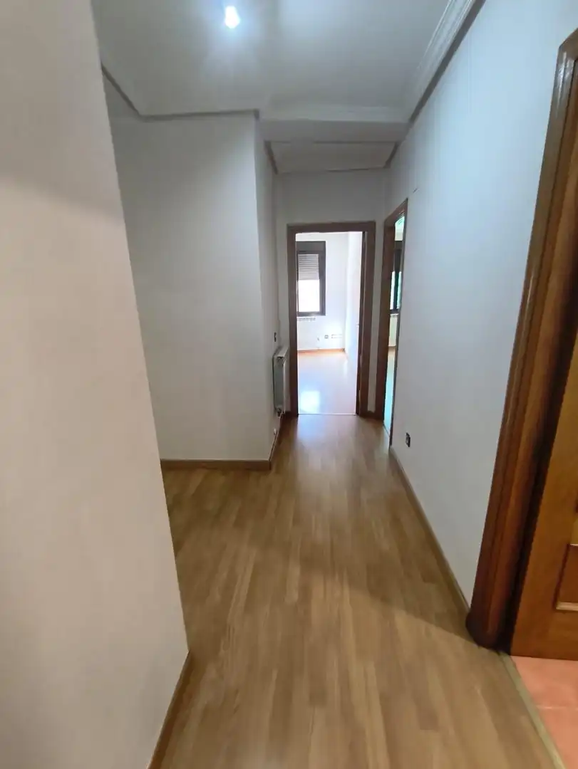 Planta baja en venta en Ocaña con Calefacción