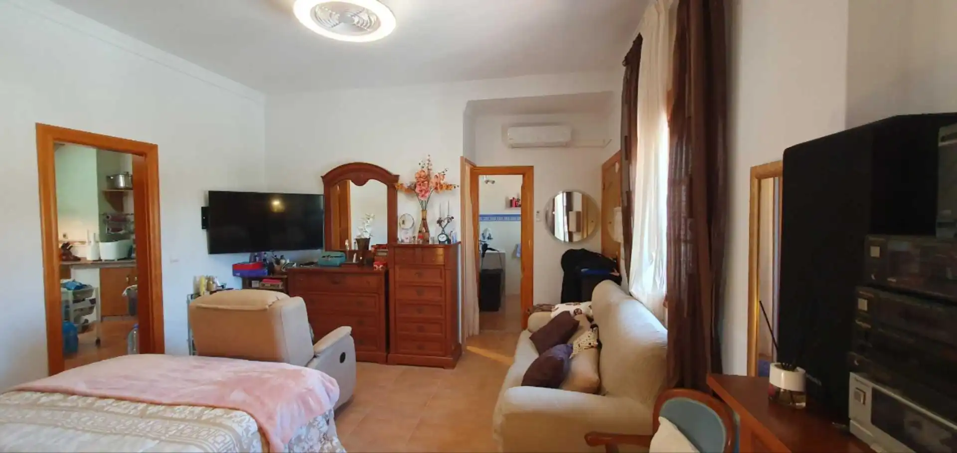 Sala d'estar de Finca rústica en venda en Málaga amb Aire condicionat, Calefacció i Jardí privat