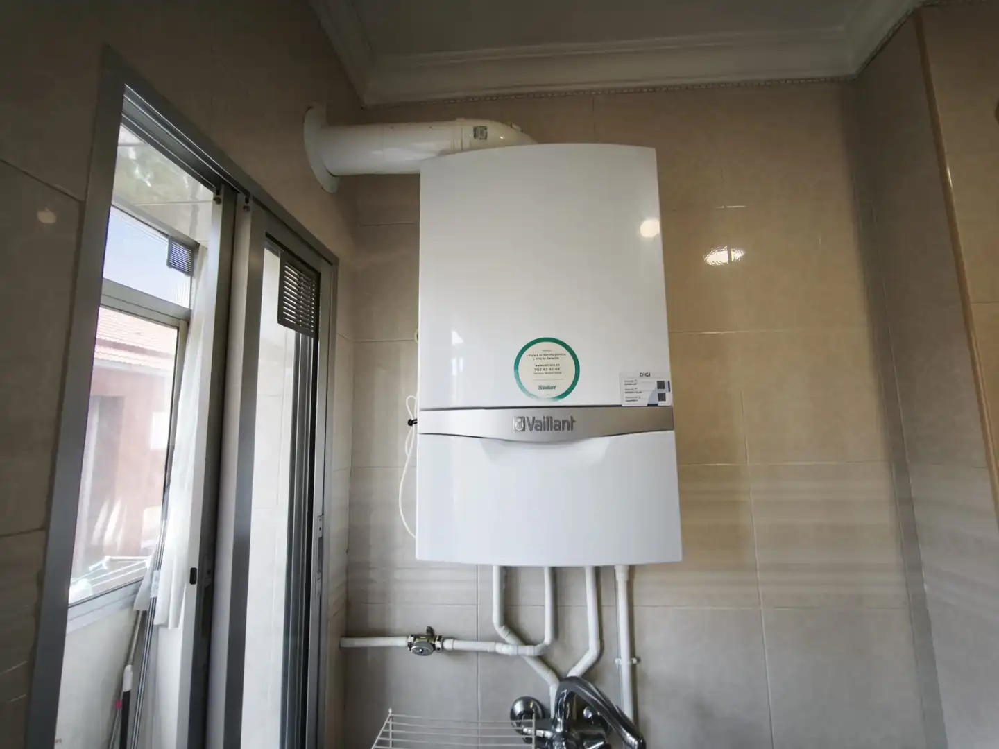 Bathroom of Flat for sale in Valladolid  with Heating and Balcony