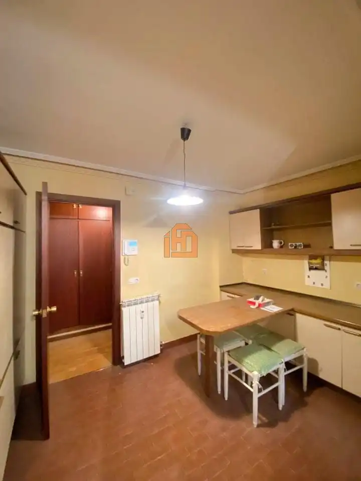 Flat with lift for sale in Calle Rodriguez Del Valle, imagen 9