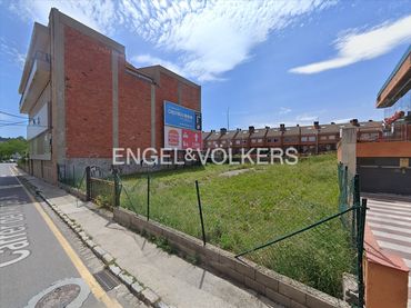 Terreny residencial en venda a Avinguda de Salvador Dalí i Domènech