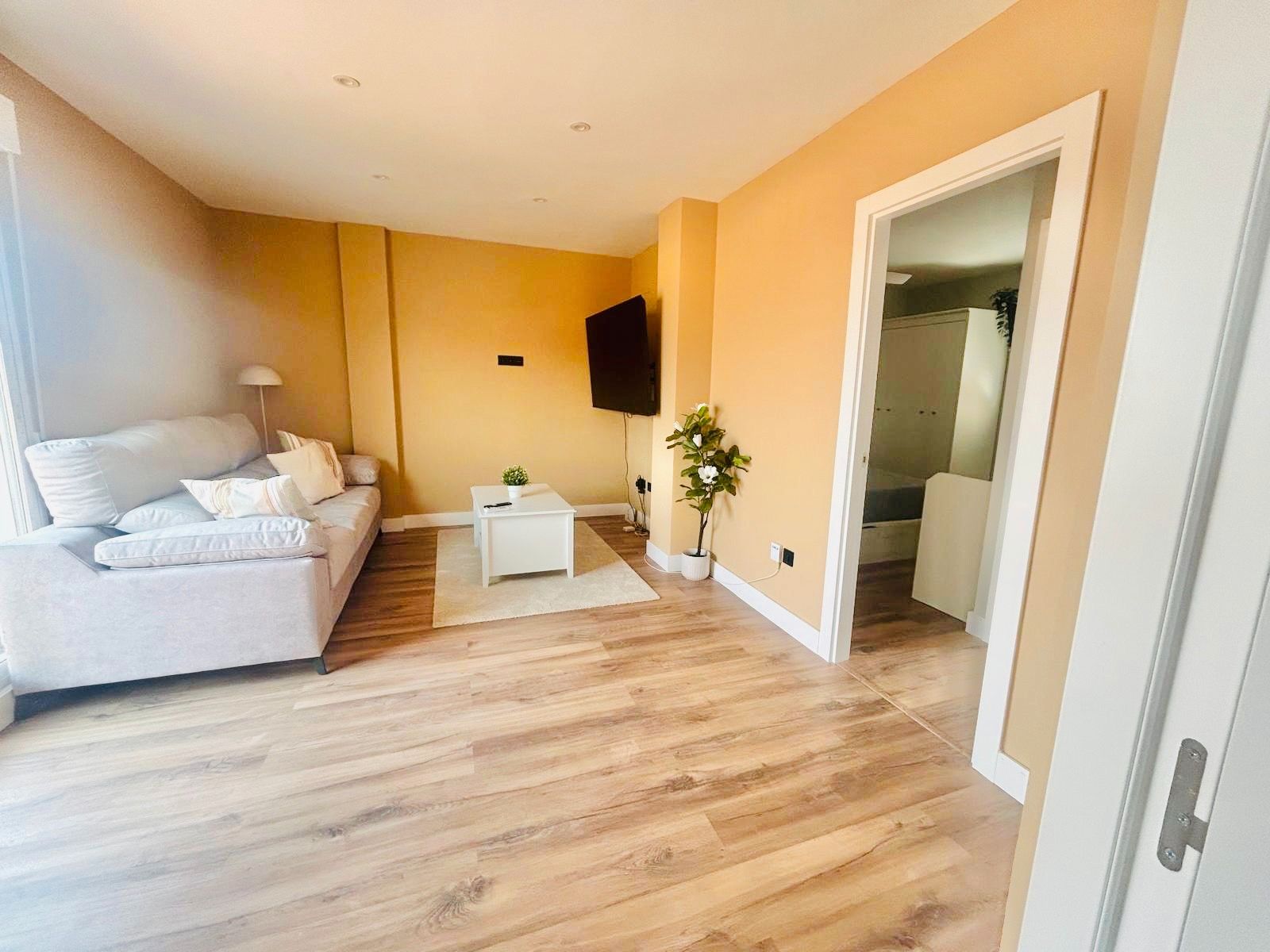 Sala d'estar de Àtic de lloguer en Armilla amb Terrassa, Moblat i Rentadora