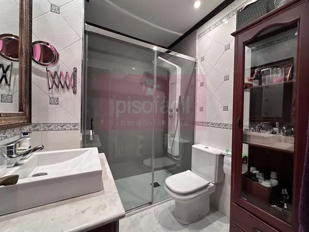 Baño de Dúplex en venta en Lugo