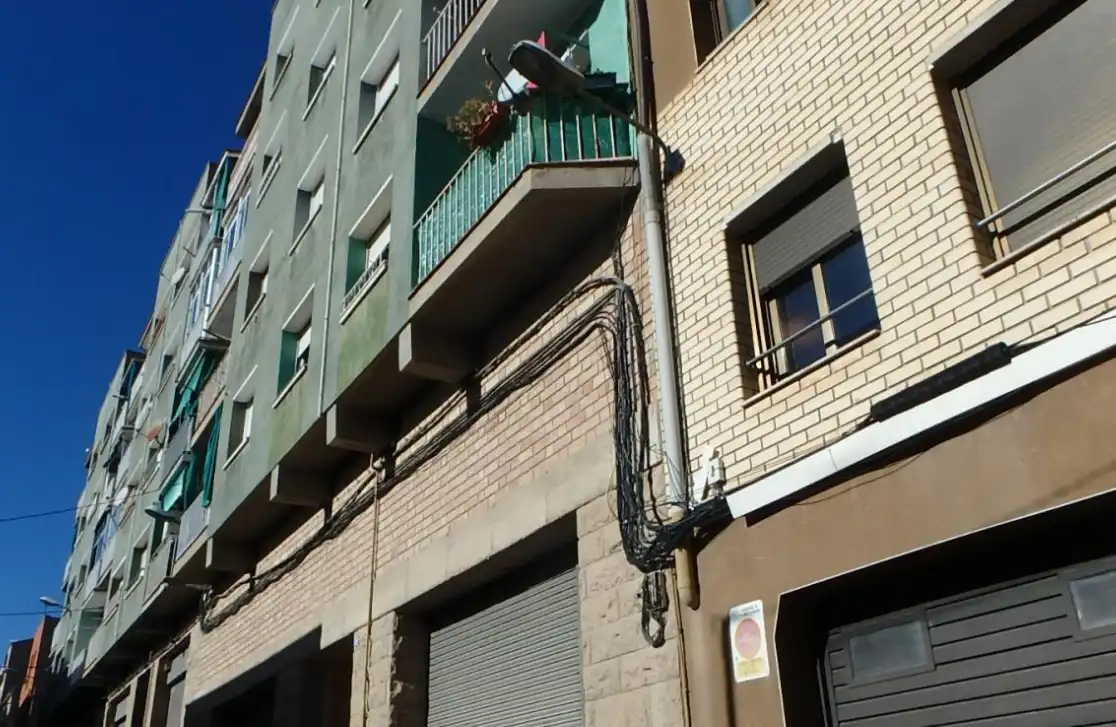 Flat with lift for sale in Carrer la Tossa