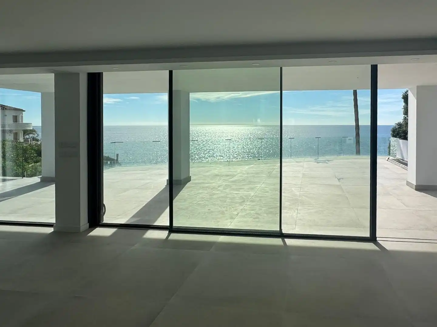 Sala de estar de Casa o chalet en venta en El Campello con Aire acondicionado, Calefacción y Jardín privado